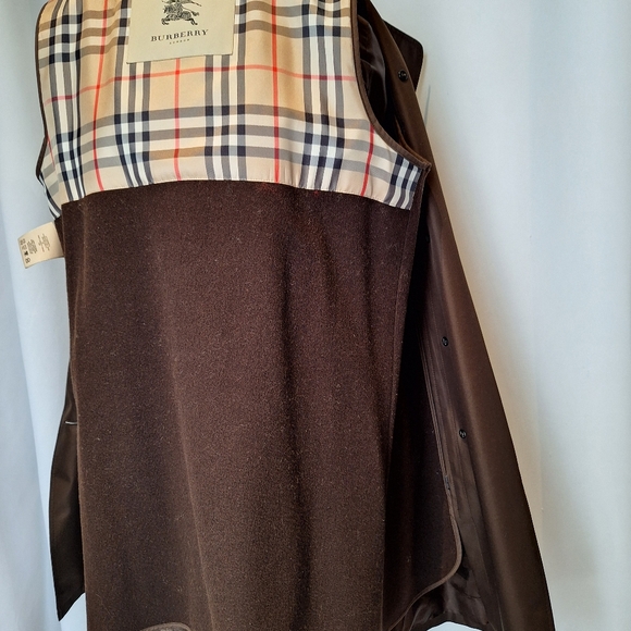 Burberry Denise Trench Coat - Picture 14 of 16